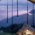 bilde av bora lights stars med en lilla solnedgang i bakgrunnen